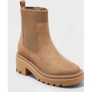 Universal Thread Kyrie Boots Women's Size 9 Wide Tan 9W